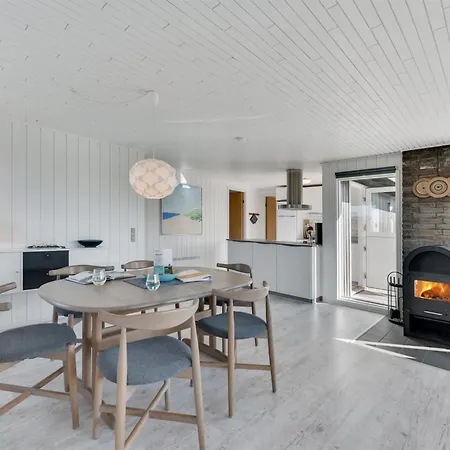 Feriehus Aiske - From The Sea By Interhome Bjerregård