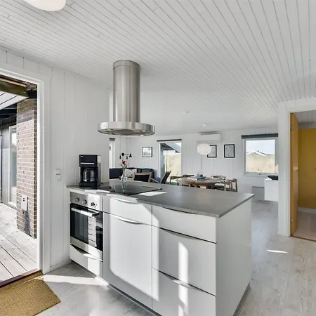 Aiske - From The Sea By Interhome Hébergement de vacances Bjerregård